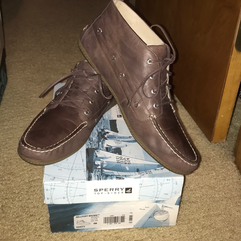 Women’s Sperry Bellport ankle boots